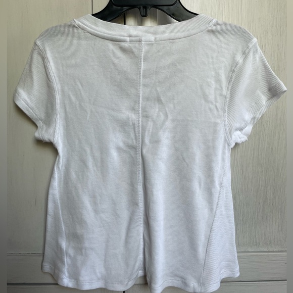 Z Supply Ava Rib V-Neck White Tee - Picture 4 of 5